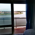 Гостевой дом Canadian Star Прая-ди-Мира